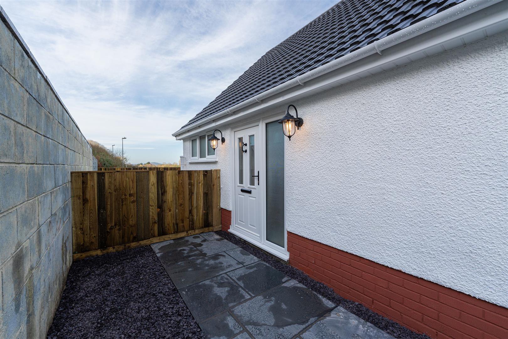 Graig-Y-Coed, Penclawdd, Swansea, SA4 3RL